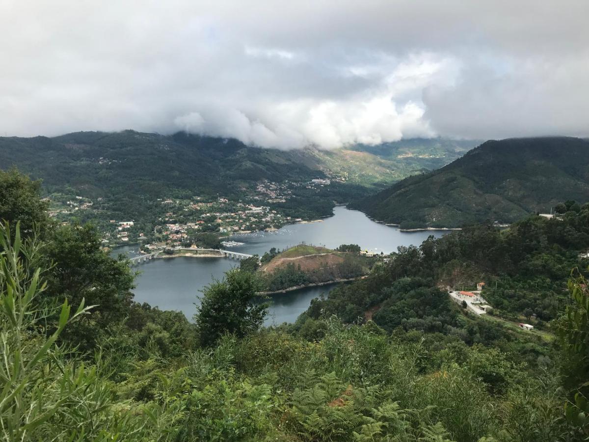 Casa De Casarelhos - Vistas Rio, Campo E Montanha - Lareira Leilighet Geres Eksteriør bilde