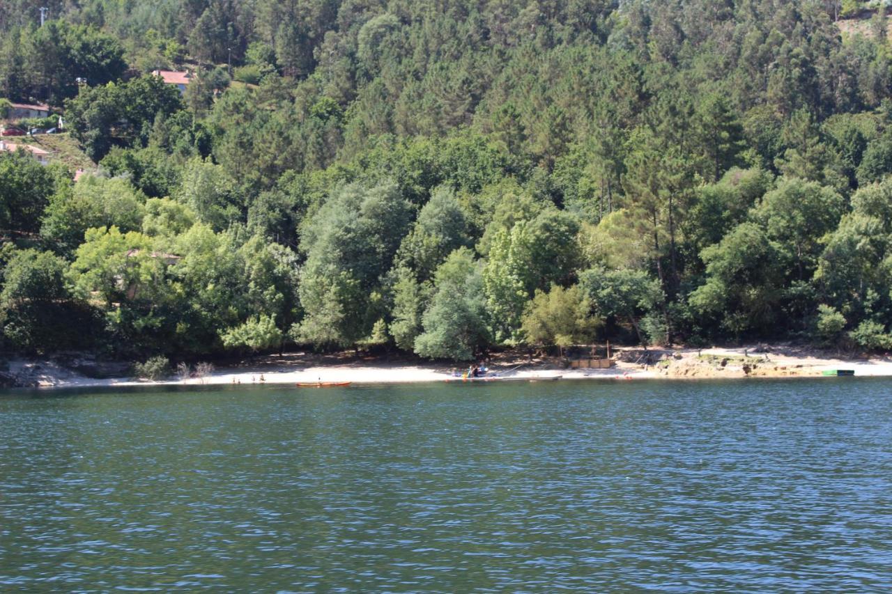 Casa De Casarelhos - Vistas Rio, Campo E Montanha - Lareira Leilighet Geres Eksteriør bilde