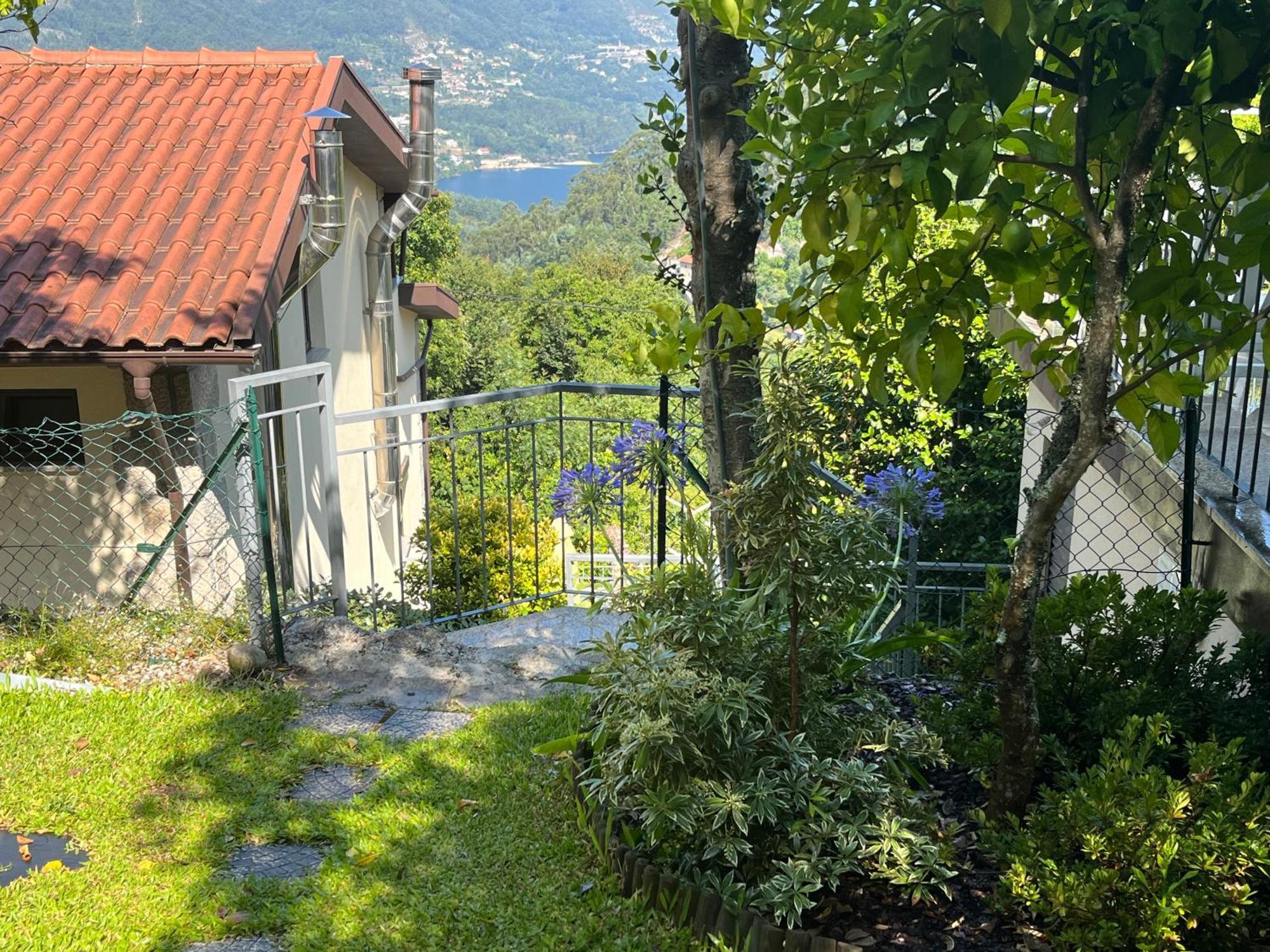 Casa De Casarelhos - Vistas Rio, Campo E Montanha - Lareira Leilighet Geres Eksteriør bilde